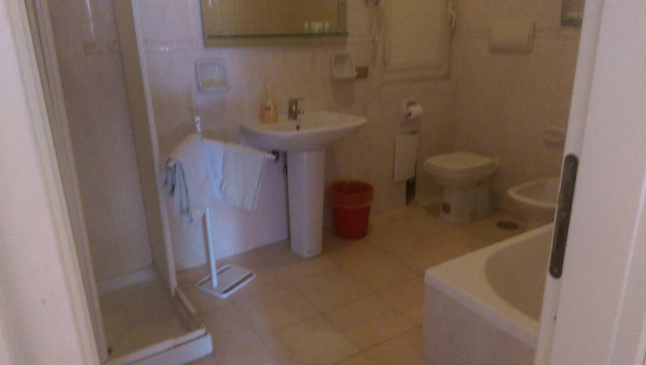 Hotel Nuovo Diana Neapol Zewnętrze zdjęcie