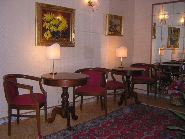 Hotel Nuovo Diana Neapol Zewnętrze zdjęcie